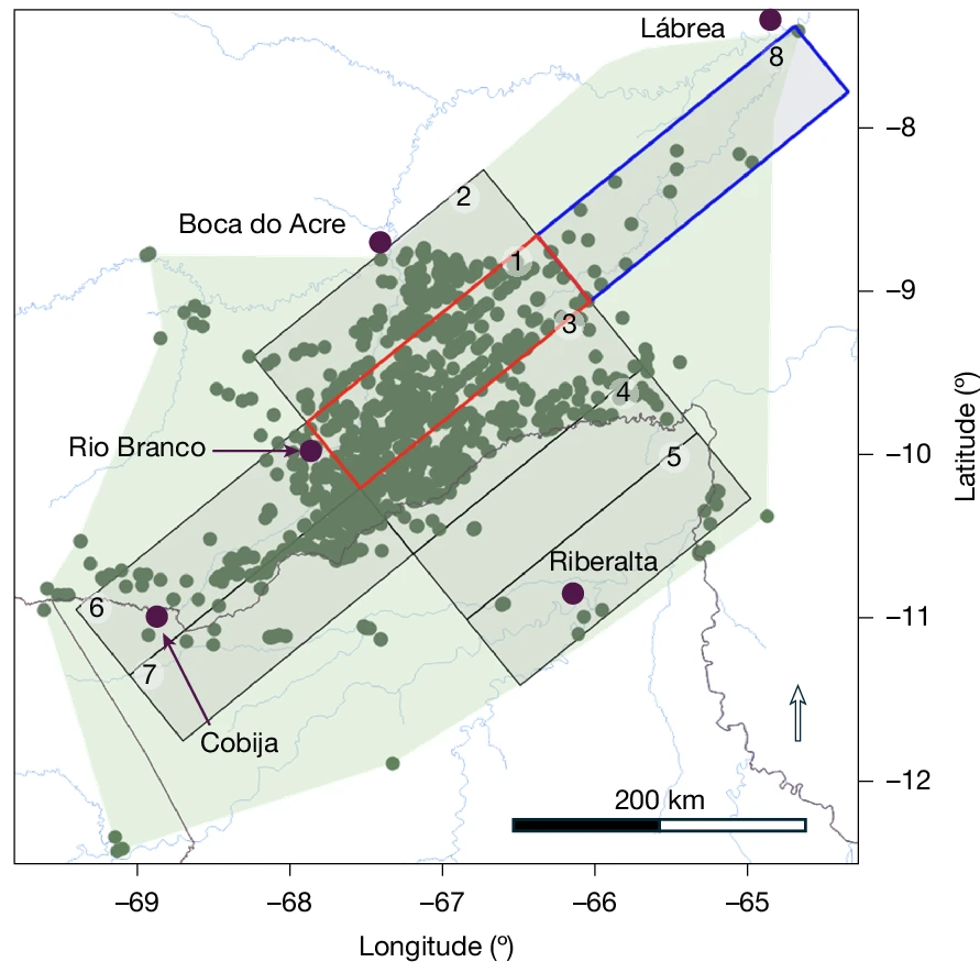 Mapa da área do Aquiry com a distribuição dos geoglifos e aterros já localizados