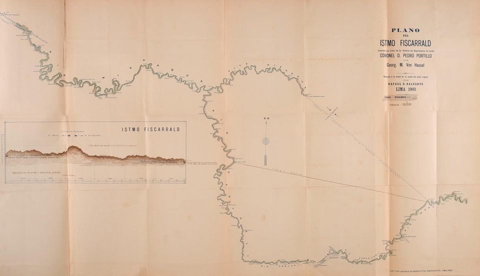 Old map in aged-paper tones showing winding rivers and a straight line cutting overland between them, titled Plano del Istmo Fiscarrald, Lima 1903
